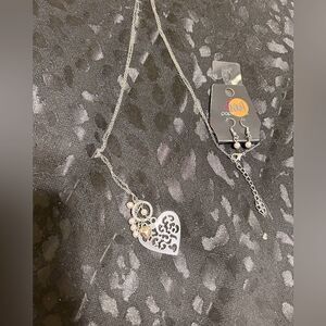 NWT Paparazzi Heart Necklace